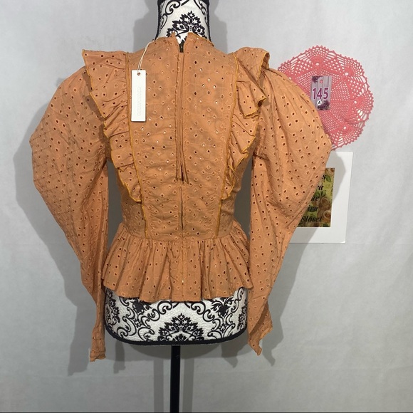 Olivaceous Mock Neck Long Sleeve Ruffled Eyelet Hobo Blouse Back Zippered NWT - Picture 4 of 9